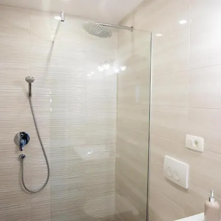 Vila Magic With Heated Pool Trbounje