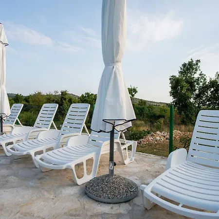 Magic With Heated Pool * Trbounje