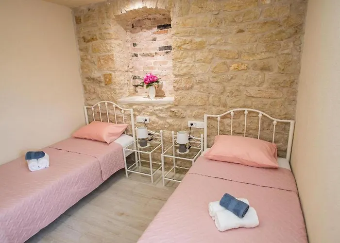 Magic With Heated Pool Villa *